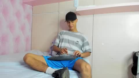 Thiago online show from February 27, 12:06 pm