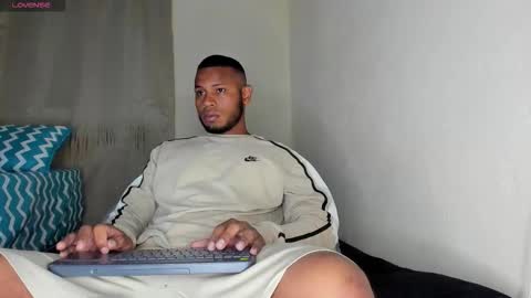 Thiago Instagram   online show from November 30, 6:04 am