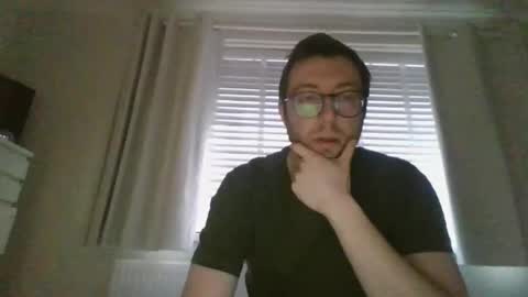 thickcocka13x online show from February 11, 9:31 am