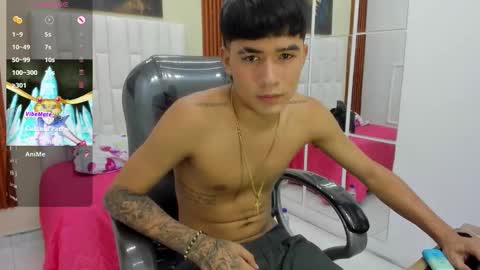  THIAGO COLLINS  online show from March 17, 10:34 pm