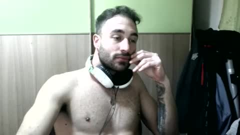 Snapshot of tho147mas chatting on February 10, 8:31 pm Thomas online show from February 10, 8:31 pm