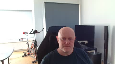 thomas806035 online show from June 20, 6:24 pm