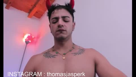 Snapshot of thomas_k7 chatting on October 16, 6:05 pm Thomas online show from October 16, 6:05 pm