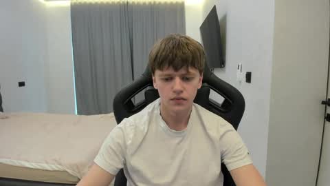 Tomas online show from April 23, 12:51 pm