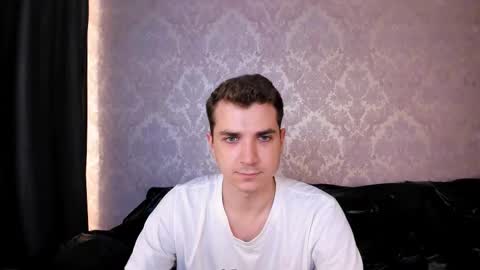 Thomas online show from December 4, 7:54 pm