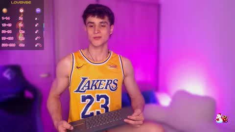 Thom Klein online show from November 26, 7:06 pm