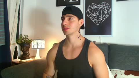 thomylov online show from March 14, 9:05 am