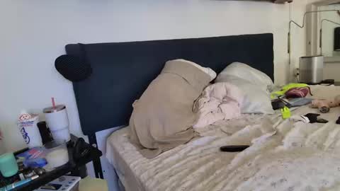 ThongMuscle online show from October 17, 12:09 pm