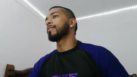 thonyy online show from February 18, 4:37 am