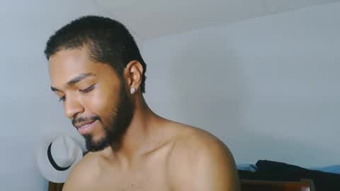 thonyy online show from February 6, 11:58 pm