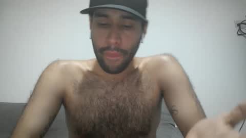 Snapshot of throwawayyourgun chatting on January 9, 4:39 pm Luka online show from January 9, 4:39 pm