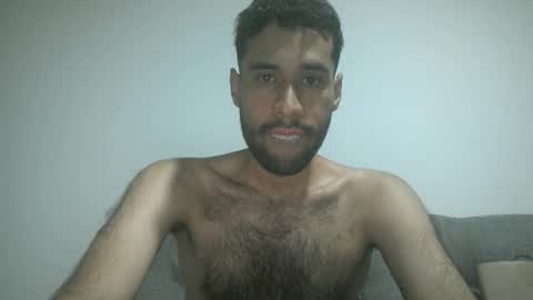 Snapshot of throwawayyourgun chatting on March 3, 9:12 pm Luka online show from March 3, 9:12 pm