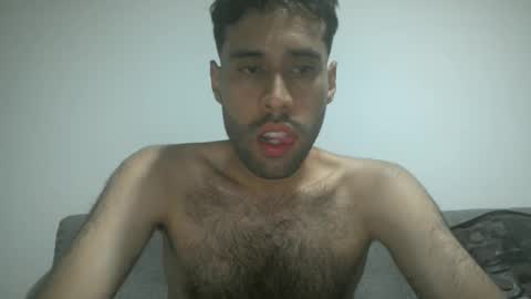 Snapshot of throwawayyourgun chatting on March 11, 8:53 pm Luka online show from March 11, 8:53 pm