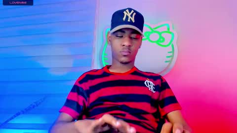 tiago_xxx_ online show from November 12, 11:53 pm