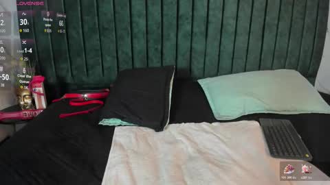 Tiam Muller online show from December 5, 5:14 am