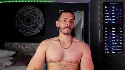 Tian Zilac online show from October 27, 10:01 pm