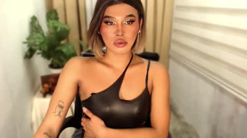 Sam online show from December 5, 3:13 am