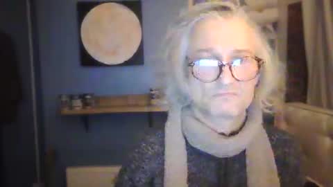 tiddles12345 online show from October 28, 9:39 pm