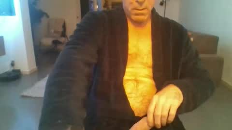 times20 online show from April 15, 3:17 am