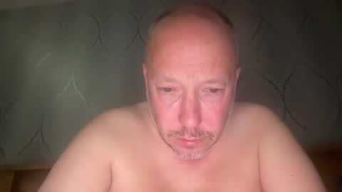 timtim19781978 online show from May 10, 10:38 am