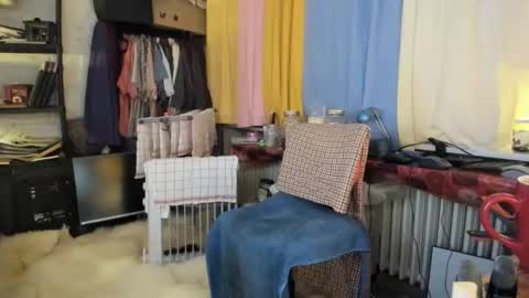 liebe es mich nackt vor der cam zu zeigen online show from February 4, 9:37 am