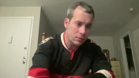 tleigh24 online show from January 3, 3:05 am