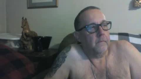Snapshot of tnvols1968 chatting on February 8, 1:11 am Vols online show from February 8, 1:11 am
