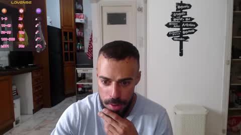 Snapshot of todd_dantes chatting on February 28, 2:53 am Todd online show from February 28, 2:53 am