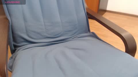 tokensnone online show from January 22, 6:20 pm