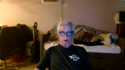 tom112292014 online show from June 27, 5:51 pm