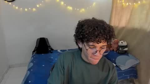 Tom Blue online show from February 4, 4:35 pm