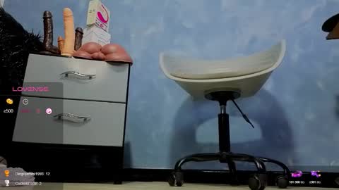 Tom online show from January 17, 2:36 am