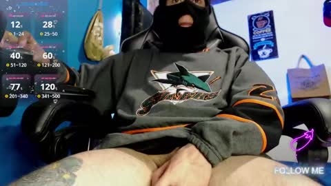 Snapshot of tom_kio chatting on February 7, 6:13 pm tom_kio online show from February 7, 6:13 pm