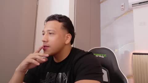 Tom muscle1 online show from March 8, 12:42 pm