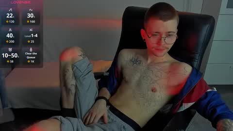 tomas_norton online show from April 11, 8:56 pm