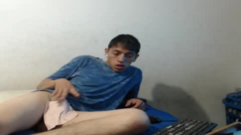 tomas_turbado_ online show from April 18, 6:04 am