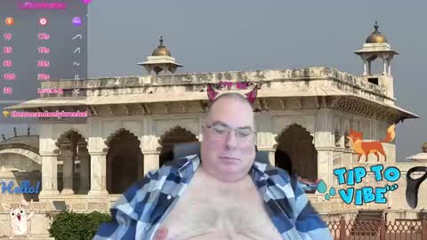 Snapshot of tomaz62a chatting on December 6, 10:30 pm Tomaz62a online show from December 6, 10:30 pm