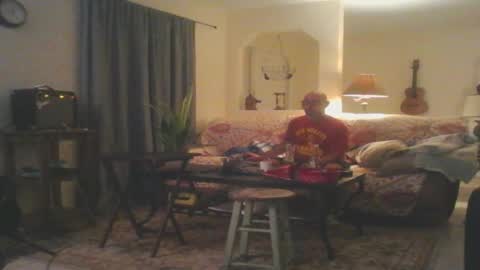 sirmuggsalot online show from December 1, 5:21 am