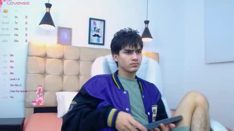 Tommy  online show from February 9, 6:43 am