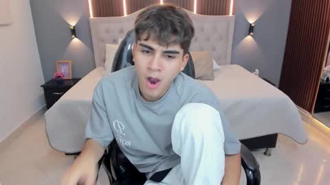 Tommy  online show from February 22, 6:37 am