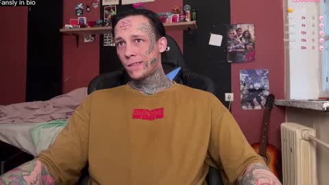 Tommy and Katana online show from December 29, 7:17 am