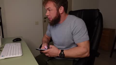  tommy burnzzz  online show from January 7, 3:37 am