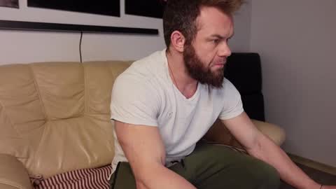  tommy burnzzz  online show from December 25, 1:20 am