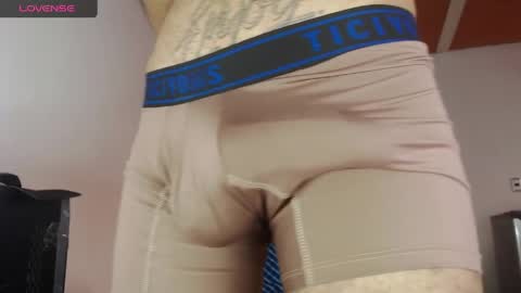   Thomas    online show from April 12, 7:26 pm