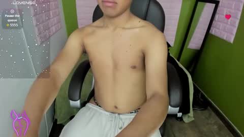 Tommy online show from October 3, 6:02 pm