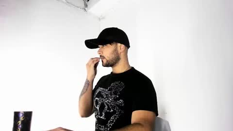 tommy_sccott online show from October 19, 3:00 am