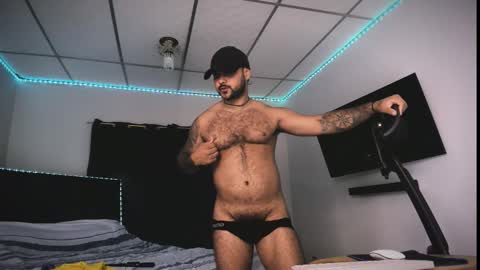 tommy_sccott online show from February 12, 12:05 am