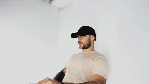 tommy_sccott online show from November 8, 11:08 pm