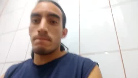 Snapshot of tommypv20 chatting on December 20, 8:06 am Tommy online show from December 20, 8:06 am