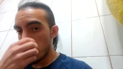 Snapshot of tommypv20 chatting on December 8, 4:35 am Tommy online show from December 8, 4:35 am